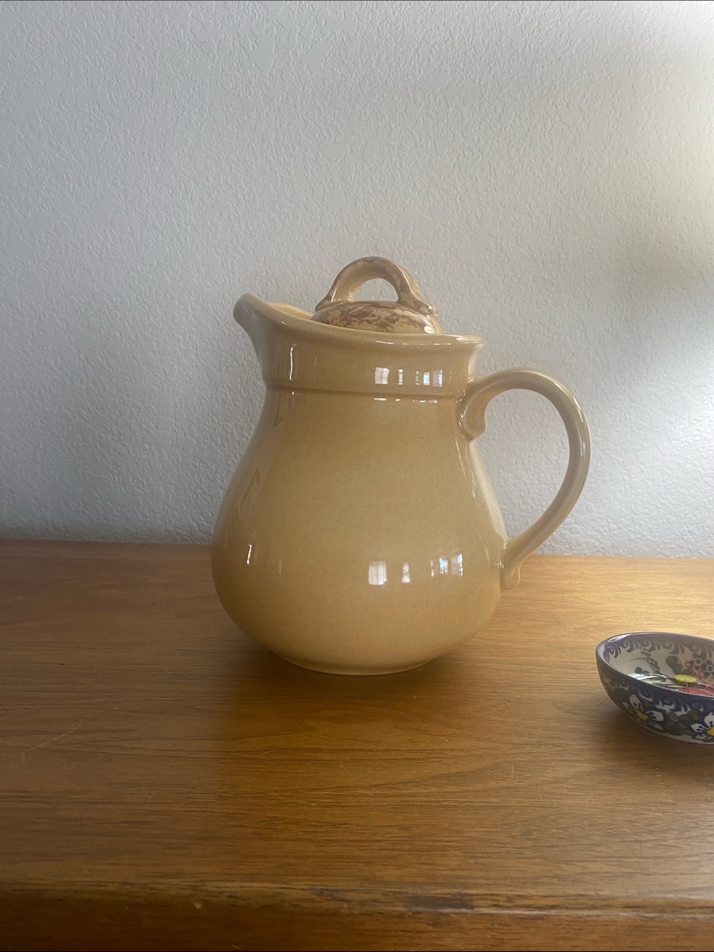 Pfaltzgraff Pale Yellow Glazed Ceramic Pitcher with Lid